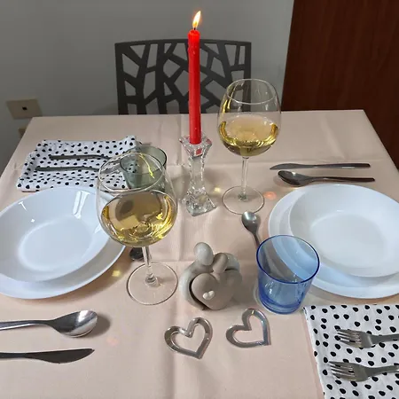 Rosso Locazioni Brevi * Nápoles