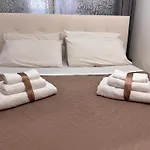 Rosso Locazioni Brevi Tatil Evi *