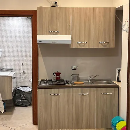 Rosso Locazioni Brevi *