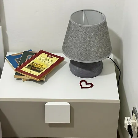 Rosso Locazioni Brevi *