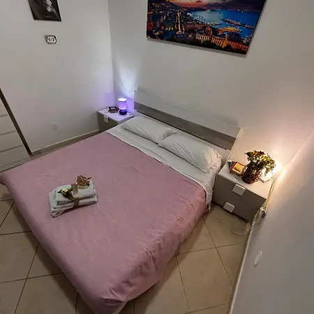 Casa vacanze Rosso Locazioni Brevi Napoli